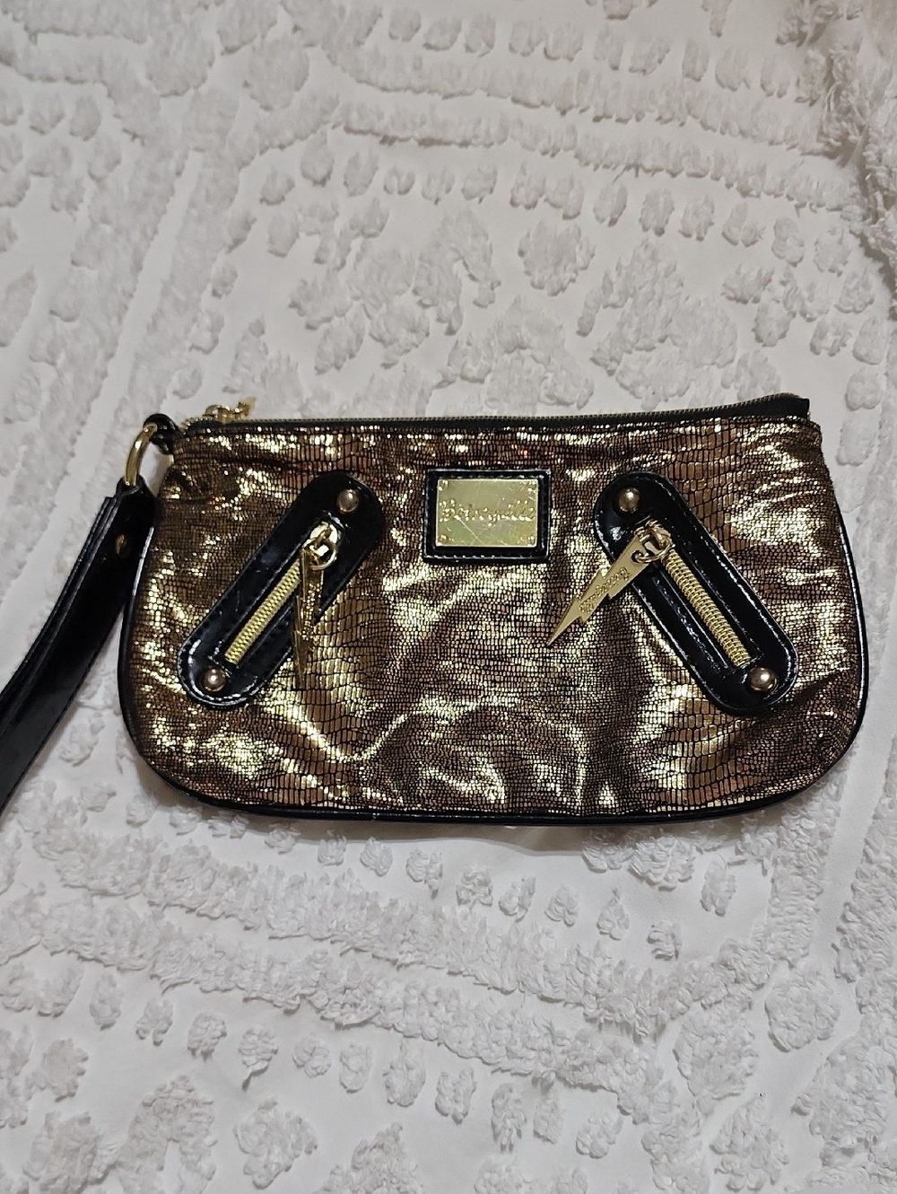 Betsy Johnson Gold Metallic Wristlet Black Trim Betsyville 10x6
